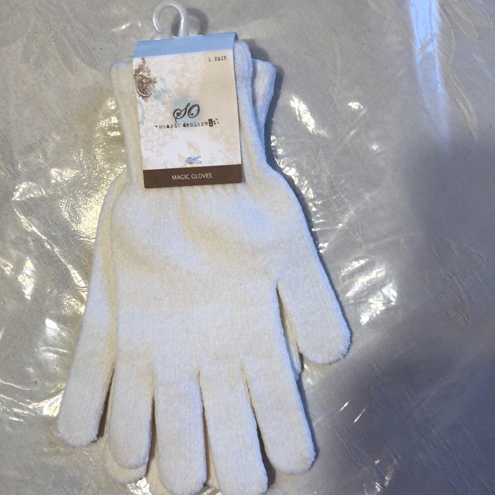 Brand new glove